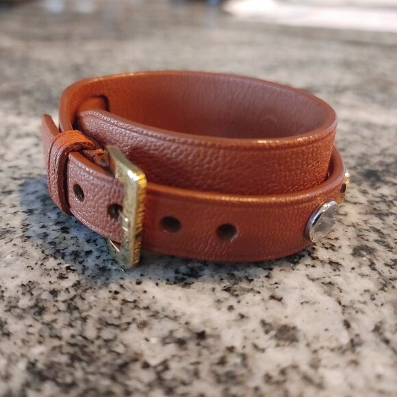 Louis Vuitton Leather Wrap Bracelet  - Made in Spain - color brown / tan. - Picture 3 of 16